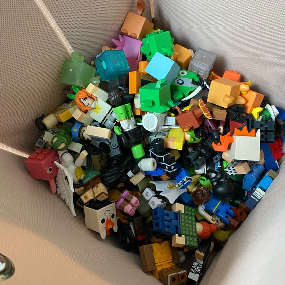 Roblox toy collection - Picture 3 of 7